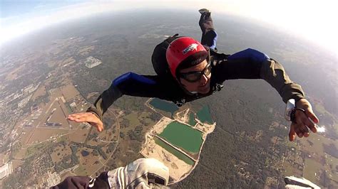 Learning how to free fall - Skydiving! - YouTube