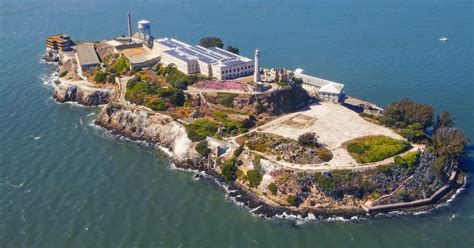 Clancy Tucker's Blog: 15 May 2019 - 19th CENTURY FORT BENEATH ALCATRAZ