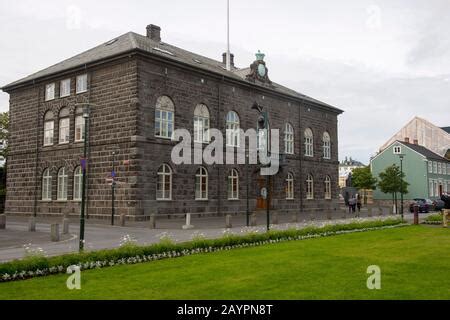 The Icelandic parliament building, Althingi, in Reykjavik, Iceland ...