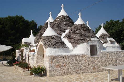 More Trulli, Puglia Italy. | Arquitectura religiosa, Italia, Arquitectura