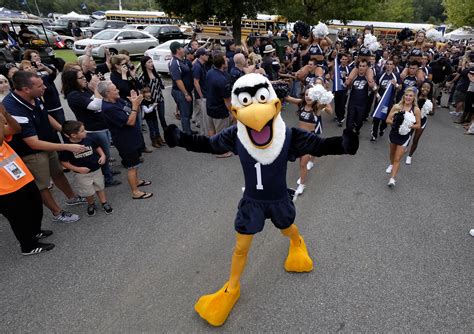 Louisiana Tech Introduces New Live Mascot