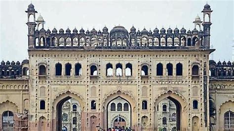 No dress code for visitors at Bada Imambada in Lucknow | Latest News ...