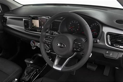 Kia Rio (2017) International First Drive