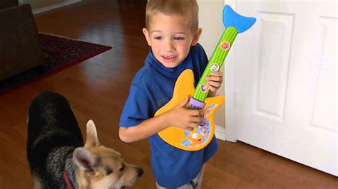 Bubble Guppies Toy Line - "Fin-Tastic Guitar" - YouTube