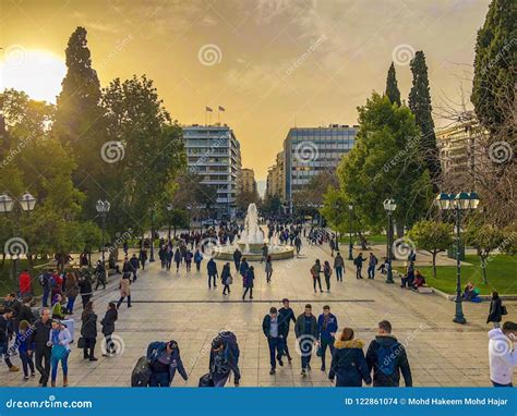 Syntagma Square editorial stock image. Image of syntagma - 122861074