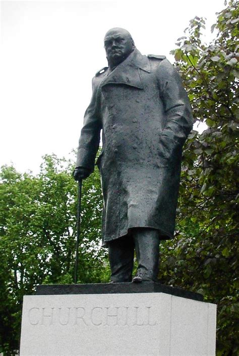 Winston Churchill Statue in London