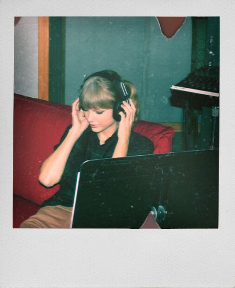 Taylor Swift Rare Pictures