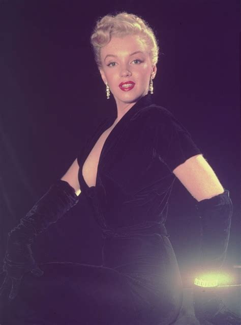 Marilyn Monroe - Ed Clark Photoshoot, 1950 • CelebMafia