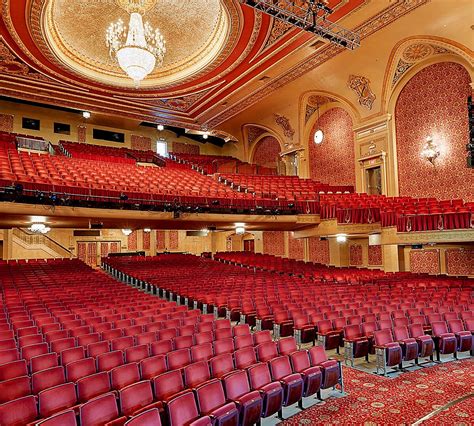 GENESEE THEATRE (Waukegan) - All You Need to Know BEFORE You Go