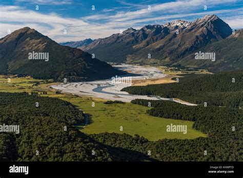 Dart river, movie location for Lord of the rings, Otago New Zealand ...