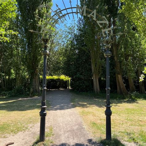 Crystal Palace Park Maze - Garden