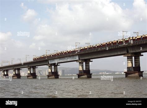 Railway bridge , Vashi Truss Bridge , Thane Creek Bridge , Mankhurd ...