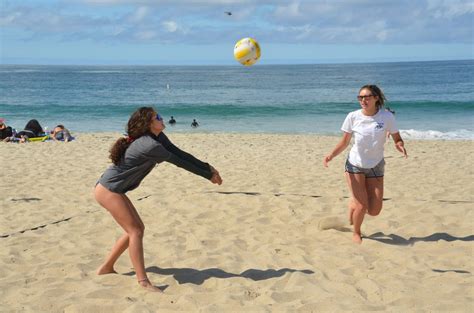 Locals Rule at Volleyball Tournament - Laguna Beach Local News