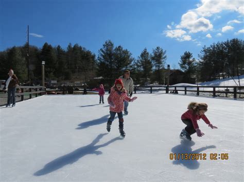 Snow Tubing NC- North Carolina Tubing - Highlands Outpost