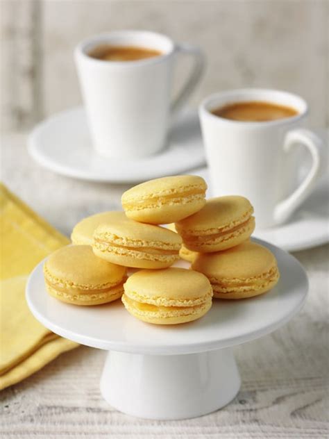 Lemon macaroons recipe | HELLO!