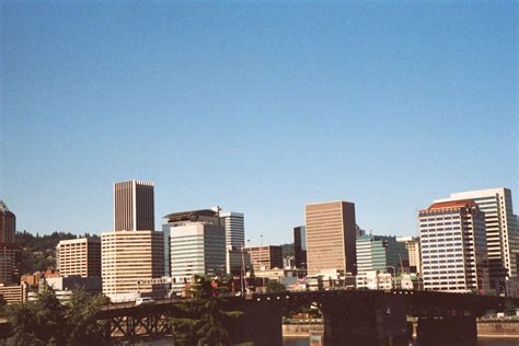 Urban Research: Skyline photos of Portland, Oregon 1