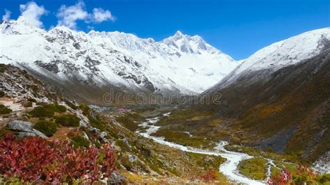 Mountains, Autumn, Everest, Himalayas Stock Photo - Image of tibet ...