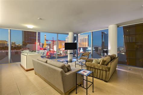 Unparalleled views of the strip | Veer Towers Las Vegas Las Vegas Penthouse, Loft Penthouse ...