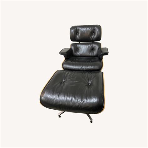 Eames Chair Replica - Black - AptDeco