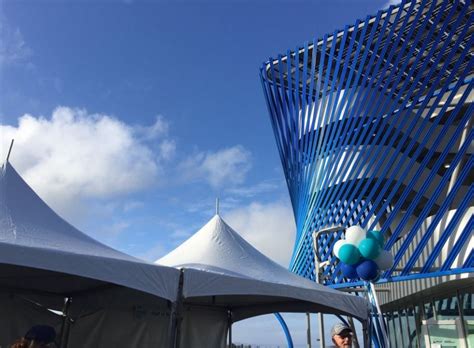 Angle Lake light-rail station opens | KOMO