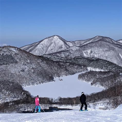 Shiga Kogen: Japan's Largest & Highest Ski Resort - SNOW MONKEY RESORTS