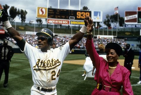 THANKFUL: Humble Rickey Henderson regales fans with tales from his Hall ...