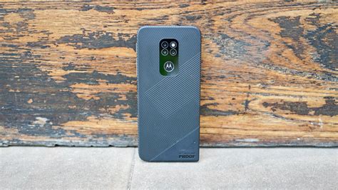 Motorola Defy 2021 Review: It’s What’s on the Outside that Counts - Tech Advisor