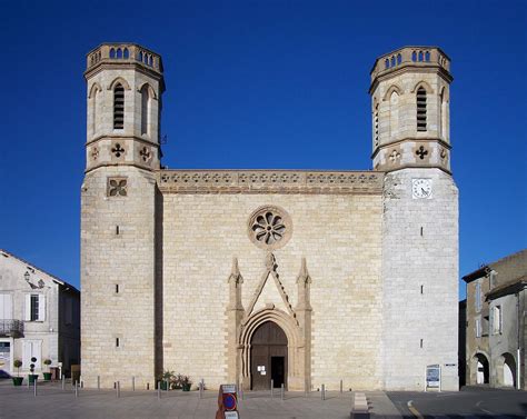 File:Valence-sur-Baïse Church, Gers, France.JPG - Wikimedia Commons
