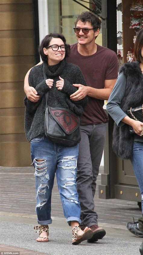 Game Of Thrones stars Lena Headey and Pedro Pascal enjoy shopping trip ...