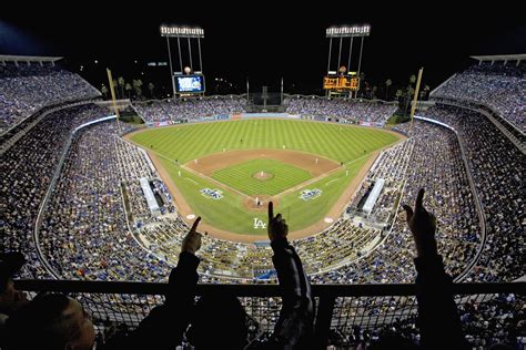 Dodgers Stadium: the story of its construction - We Build Value