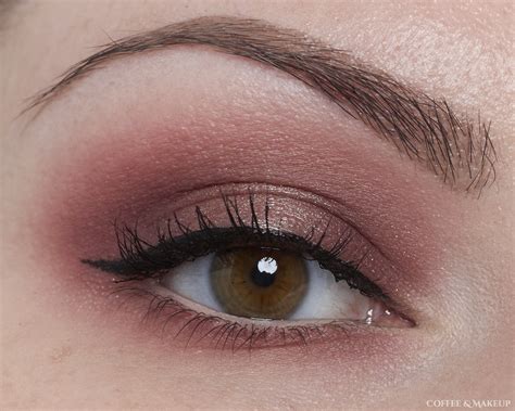 EOTD - Burgundy Eyeshadow Look - Coffee & Makeup