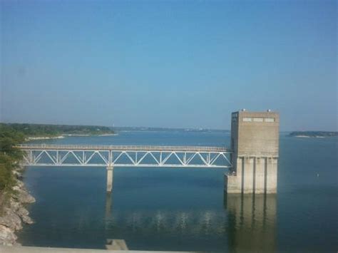 Belton Lake Dam in Belton, TX - Virtual Globetrotting