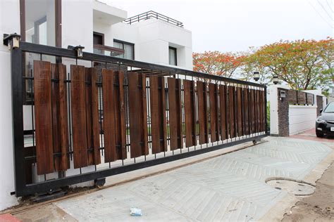 Stainless Steel Sliding Gate Designs Navodaya steels | Pagar kayu, Pintu gerbang, Ide pagar