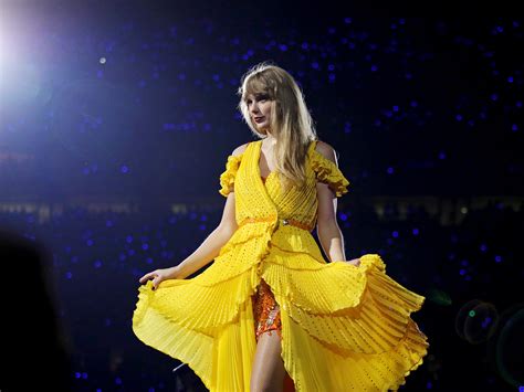 Taylor Swift’s Eras Tour: A Fashion Rollercoaster Ride! - Bay Store