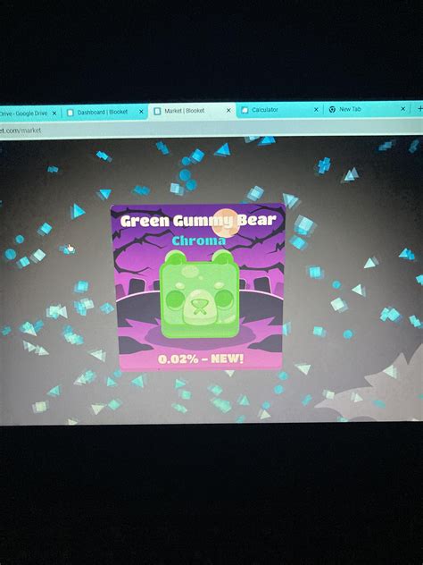 I got the green gummy bear after saving up the entire month : r/BLOOKET