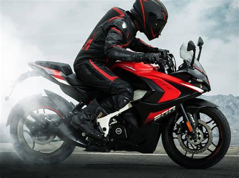 2024 Bajaj Pulsar RS200 Price, Specs, Top Speed & Mileage in India (New Model)