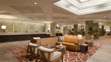 Hotels and Suites in Paradise Valley, AZ - DoubleTree by Hilton