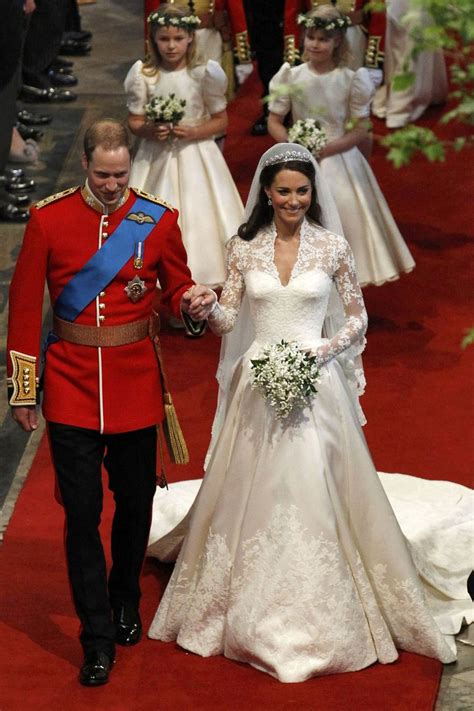 10 Things You Didn't Know About Kate Middleton's Wedding Dress - Sarah ...