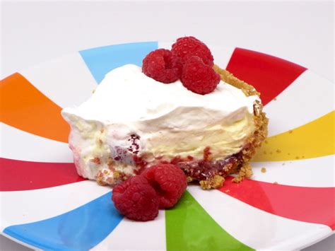 Raspberry Lemon Cream Pie | 400 Calories or Less