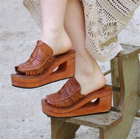 Vintage Platform Sandals Shoes 70's Rustic Brown by DestashVintage