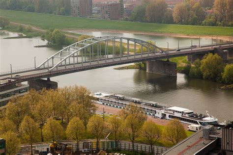 De Slag om Arnhem - TracesOfWar.nl