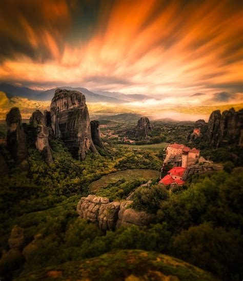 Meteora ) | Coucher de soleil, Paysage, Vallée