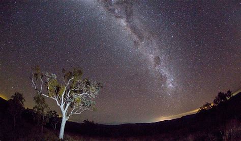 Gallery: The Pilbara landscape of stone-etched stories - Australian ...