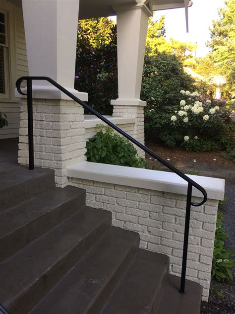 Traditional Exterior Handrail for Front Steps - Seattle, WA - Blackbird ...