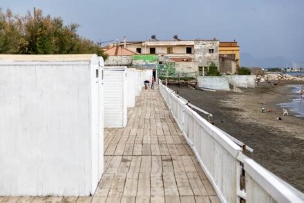 14 Beaches of salerno italy Stock Pictures, Editorial Images and Stock ...