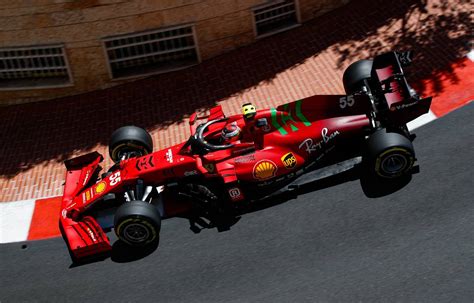 Lewis Hamilton pleasantly surprised by strong Ferrari | PlanetF1 : PlanetF1