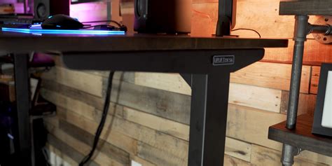 Uplift Standing Desk Review - Adjustable Standing Desk | Robb Sutton