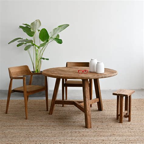 Rustic Round Teak Dining Table – Island Living