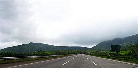 Stock Pictures: Mumbai Pune Expressway