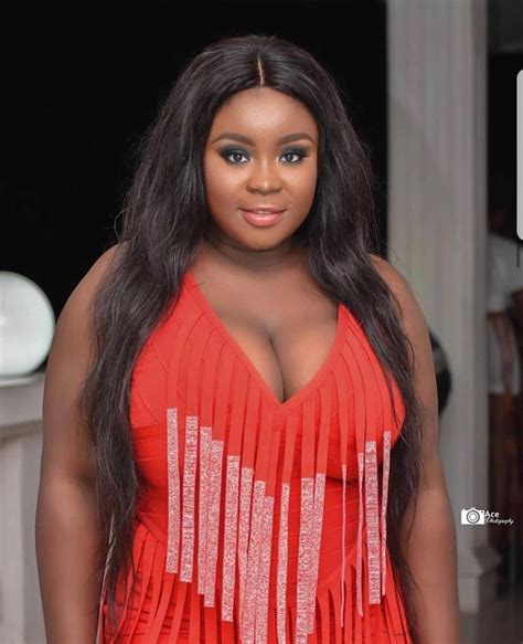 Maame Serwaa amazing and transformational looks in 2019 - GhPage